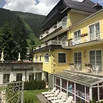 Lindenhof فندق 3*