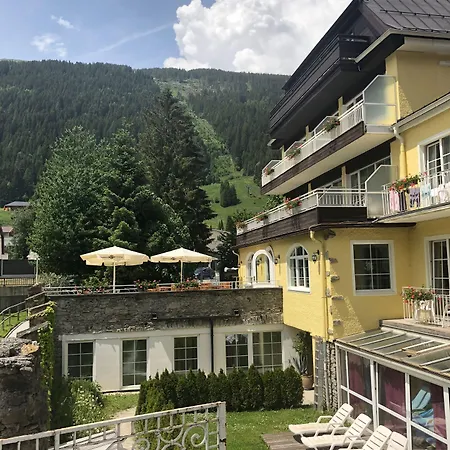 Lindenhof 3*