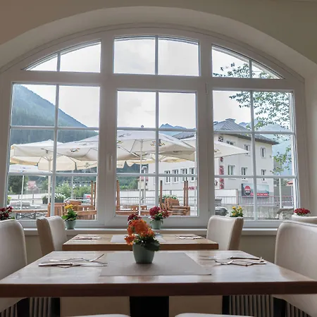 Lindenhof Otel 3*