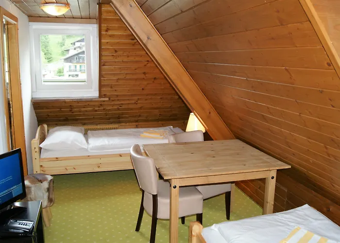 Lindenhof فندق 3*