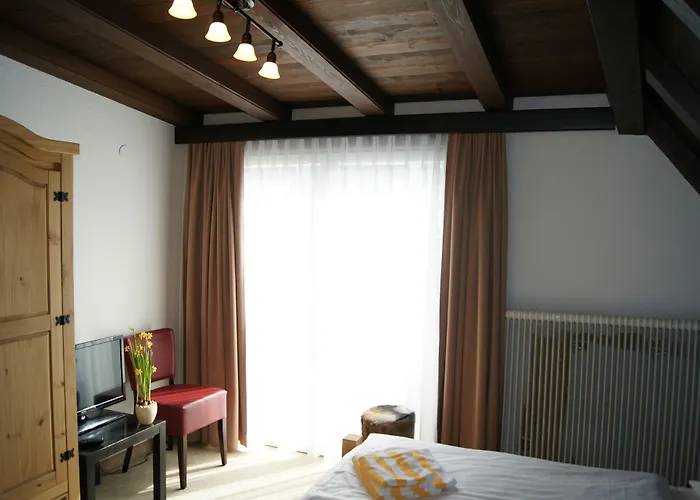 Lindenhof فندق باد جاستاين