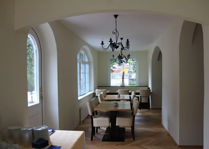فندق Lindenhof 3*