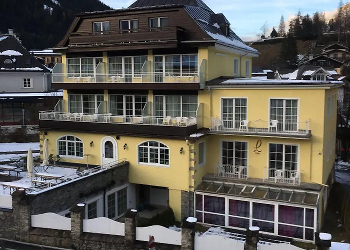 Lindenhof فندق 3*